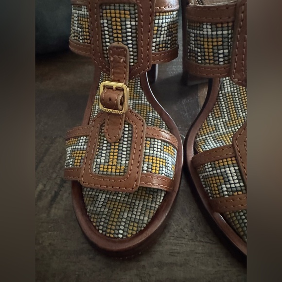 EUC Tory Burch Florian Aztec leather Sandal size 7 - Picture 6 of 14